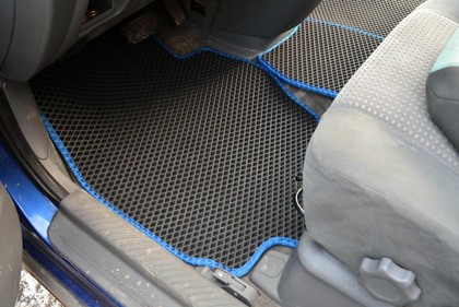 Коврики на Mazda MPV II 1999 - 2006 в Уфе