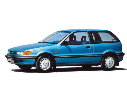 Ворсовые коврики на Mitsubishi Colt III 1988 - 1992 в Уфе