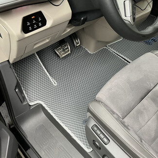 Ворсовые коврики на Volkswagen Multivan (T7) 2021&nbsp;-&nbsp;2026 в Уфе